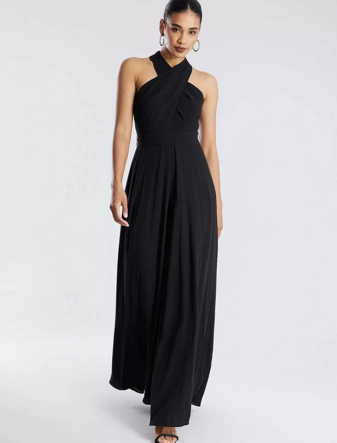 BCBGMAXAZRIA Crossed Halter Jumpsuit Pierna Ancha Best